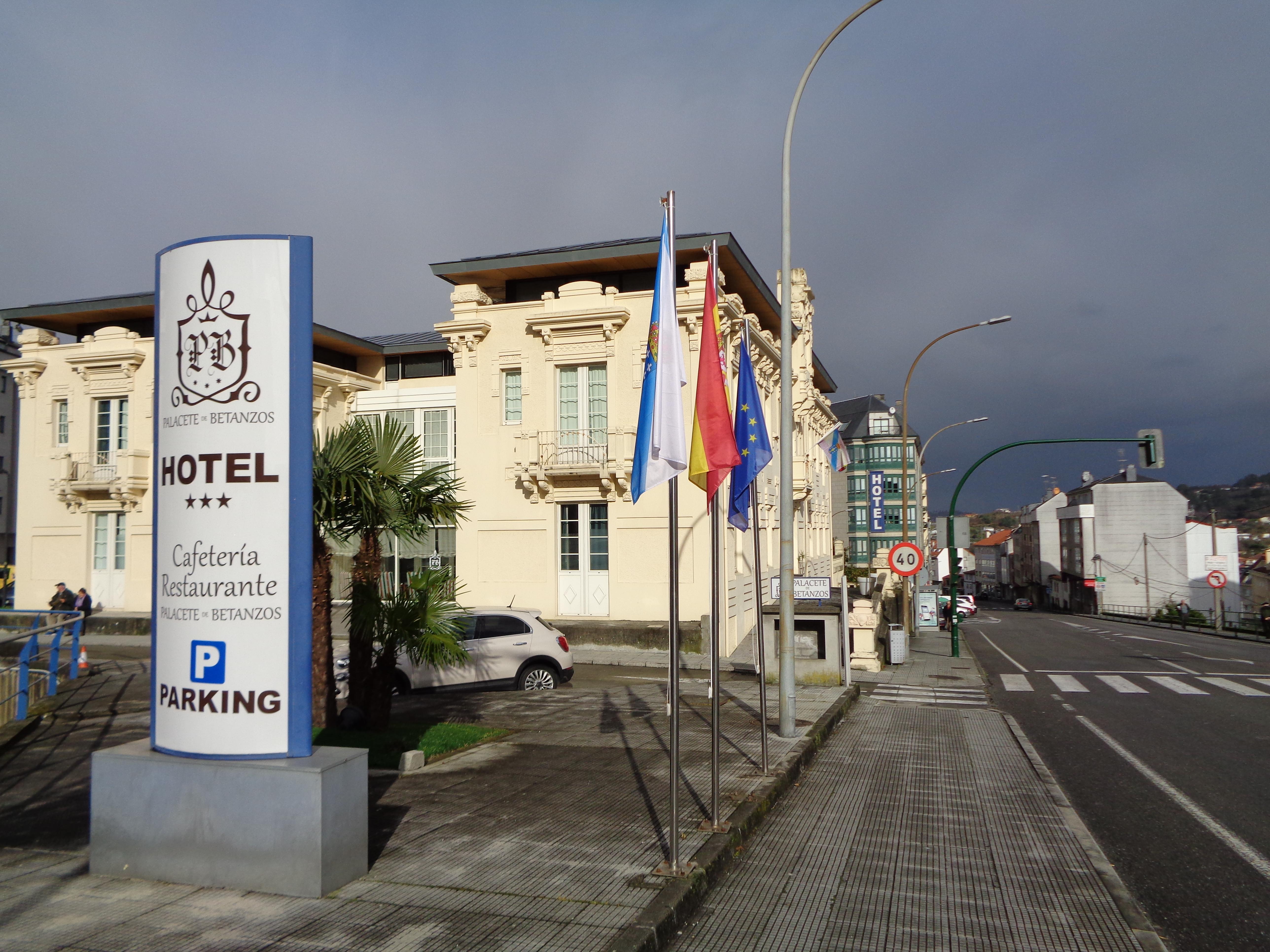Hotel Villa De Betanzos Extérieur photo